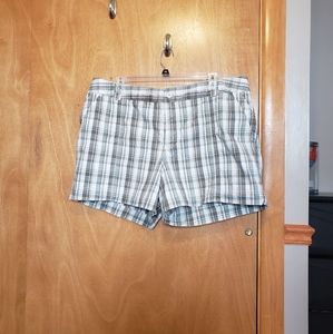 Sonoma shorts size 22W.